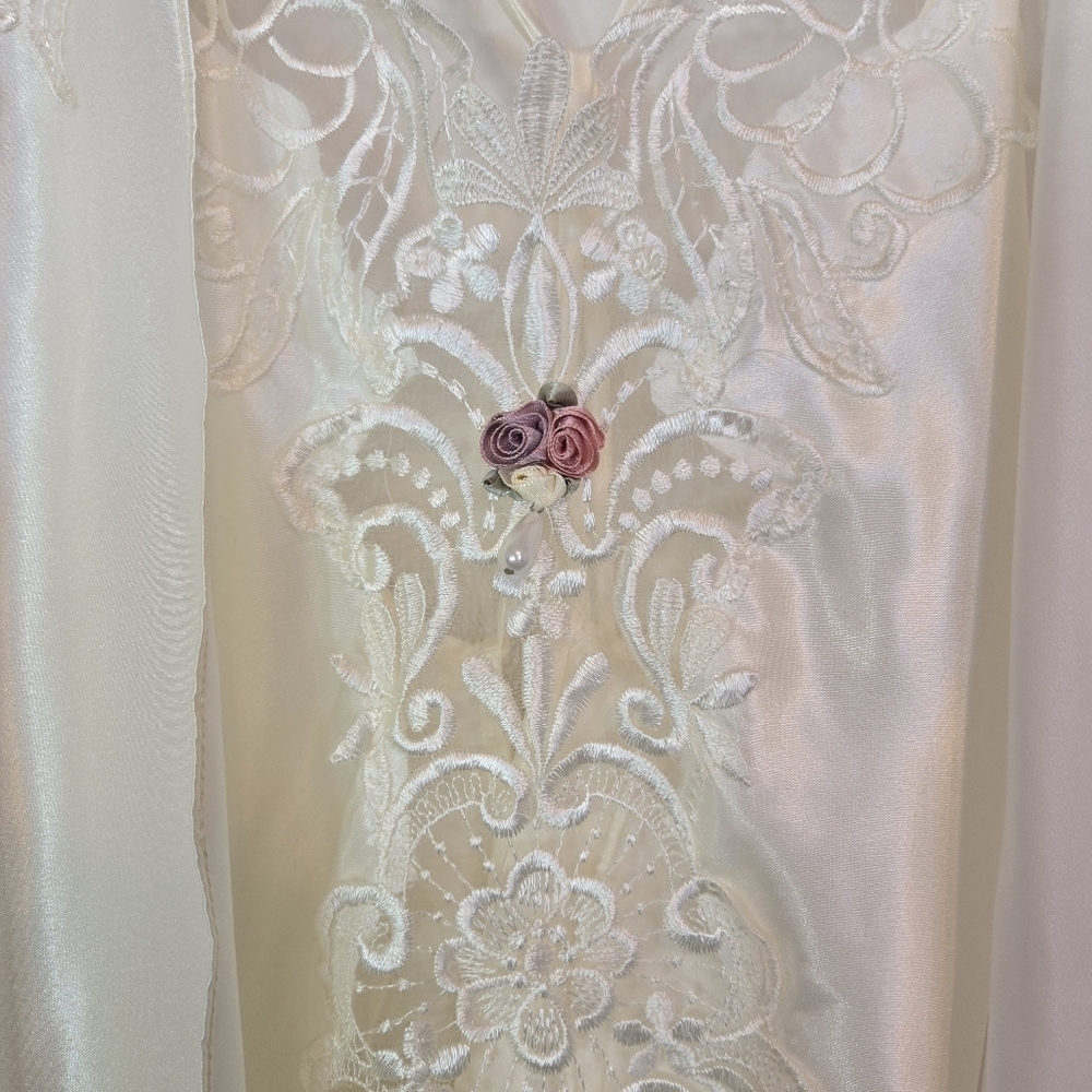 Expressions by California Dynasty beautiful VINTAGE bridal nite gown & robe set - Picture 3 of 16